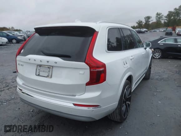 ✅ 2022 Volvo XC90 Inscription Expression • VIN: YV4BR0CZ1N1790674 • Lot: 43557504. Listed on IAAI with 71,789 mi. Free auction sales archive from the USA and detailed vehicle history report at DreamBid. Image 4.