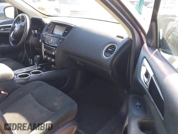 ✅ 2015 Nissan Pathfinder SV • VIN: 5N1AR2MNXFC648332 • Lot: 43630575. Wystawiony na IAAI z przebiegiem 130 547 mil. Bezpłatny archiwum sprzedaży aukcyjnych z USA i szczegółowy raport historii pojazdu na DreamBid. Zdjęcie 5.