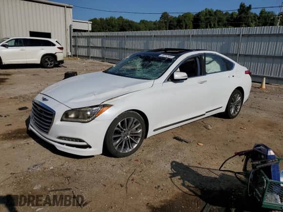 2016 Hyundai Genesis 3.8L z VIN KMHGN4JE1GU133074, wystawiony jako Copart lot #68742404 z przebiegiem Nie podano mil oraz Szkoda całkowita • Salvage title. Historia ofert i sprzedaży dostępna na DreamBid. Obrazek 1.