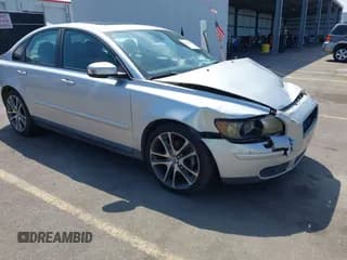 ✅ 2007 Volvo S40 2.4L • VIN: YV1MS382172313179 • Lot: 43150558. Listed on IAAI with 154,356 mi. Free auction sales archive from the USA and detailed vehicle history report at DreamBid. Image 1.