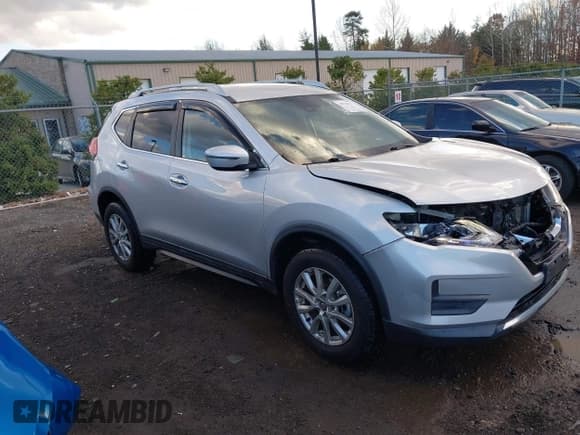✅ 2019 Nissan Rogue S • VIN: 5N1AT2MV8KC840084 • Lot: 43768746. Wystawiony na IAAI z przebiegiem 112 183 mil. Bezpłatny archiwum sprzedaży aukcyjnych z USA i szczegółowy raport historii pojazdu na DreamBid. Zdjęcie 1.