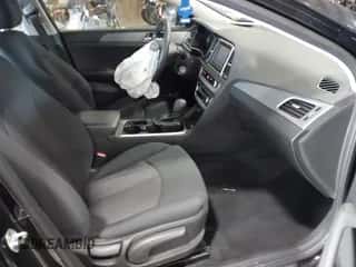 2018 Hyundai Sonata SE с VIN 5NPE24AF6JH654189, выставлен на аукционе IAAI как лот 43346403 с пробегом 124 806 миль миль и . История ставок и продаж доступна на DreamBid. Изображение 5.