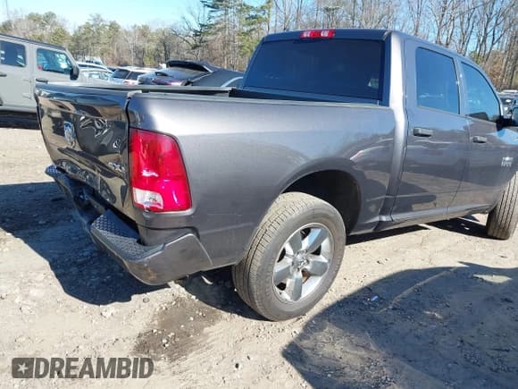 ✅ 2017 Ram 1500 Tradesman • VIN: 1C6RR7KG1HS851117 • Lot: 41287282. Wystawiony na IAAI z przebiegiem 69 871 mil. Bezpłatny archiwum sprzedaży aukcyjnych z USA i szczegółowy raport historii pojazdu na DreamBid. Zdjęcie 4.