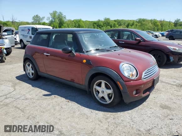 2007 MINI Hardtop with VIN WMWMF33507TT57421, listed as a Copart auction lot 56235885 with 83,085 mi miles and Clean title. Bid and sale history available at DreamBid. Image 4.