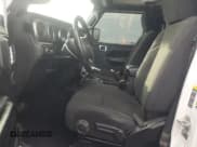 ✅ 2021 Jeep Gladiator Willys • VIN: 1C6HJTAG6ML565992 • Лот: 91303275. Опубликован ранее на Copart с пробегом 27 904 миль. Бесплатный доступ к архиву аукционных продаж из США и подробный отчёт об истории автомобиля на DreamBid. Изображение 7.