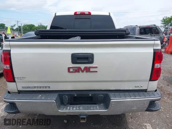 ✅ 2015 GMC Sierra 1500 SLT • VIN: 3GTU2VEC8FG309117 • Lot: 42505739. Listed on IAAI with 311,603 mi. Free auction sales archive from the USA and detailed vehicle history report at DreamBid. Image 16.