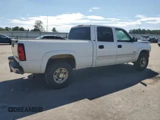 ✅ 2004 Chevrolet Silverado 2500 LS • VIN: 1GCGC23U34F204777 • Lot: 80554875. Wystawiony na Copart z przebiegiem 256 637 mil. Bezpłatny archiwum sprzedaży aukcyjnych z USA i szczegółowy raport historii pojazdu na DreamBid. Zdjęcie 3.