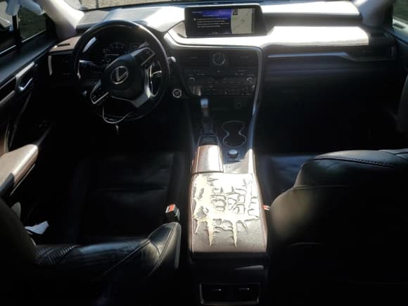 ✅ 2016 Lexus RX 350 • VIN: JTJBZMCA1G2007822 • Lot: 91066835. Listed on Copart with 137,693 mi. Free auction sales archive from the USA and detailed vehicle history report at DreamBid. Image 8.