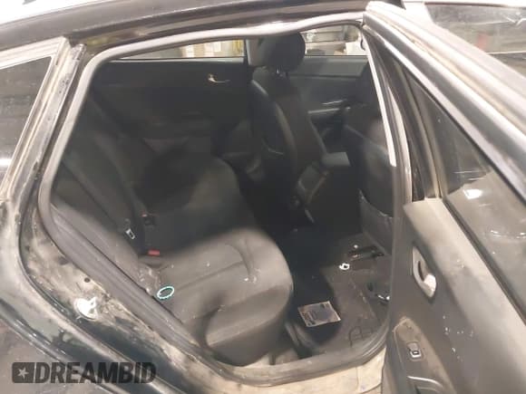 ✅ 2017 Kia Optima LX • VIN: 5XXGT4L38HG124482 • Lot: 43793520. Listed on IAAI with 187,438 mi. Free auction sales archive from the USA and detailed vehicle history report at DreamBid. Image 8.