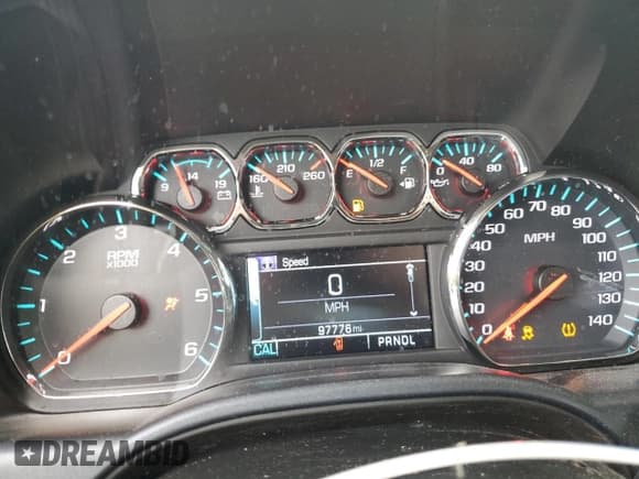 ✅ 2018 Chevrolet Silverado 1500 LT • VIN: 2GCVKREC8J1110744 • Lot: 90481935. Wystawiony na Copart z przebiegiem 97 776 mil. Bezpłatny archiwum sprzedaży aukcyjnych z USA i szczegółowy raport historii pojazdu na DreamBid. Zdjęcie 9.