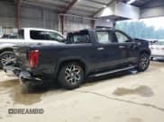 ✅ 2025 GMC Sierra 1500 SLT • VIN: 3GTPHDED4SG107836 • Лот: 56526415. Опубликован ранее на Copart с пробегом 9 998 миль. Бесплатный доступ к архиву аукционных продаж из США и подробный отчёт об истории автомобиля на DreamBid. Изображение 3.