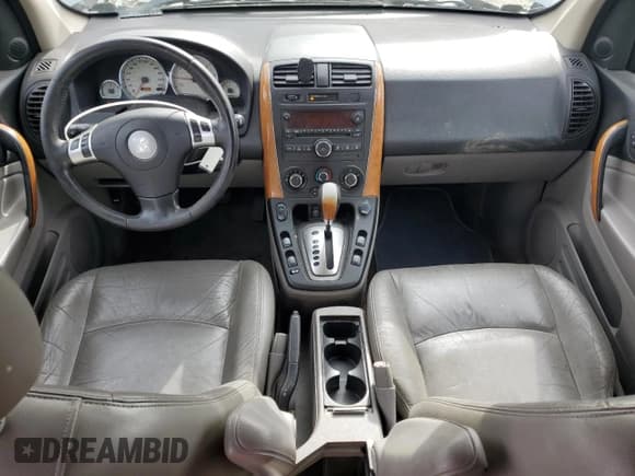 ✅ 2006 Saturn VUE • VIN: 5GZCZ53496S890654 • Lot: 43620275. Wystawiony na Copart z przebiegiem 172 980 mil. Bezpłatny archiwum sprzedaży aukcyjnych z USA i szczegółowy raport historii pojazdu na DreamBid. Zdjęcie 8.