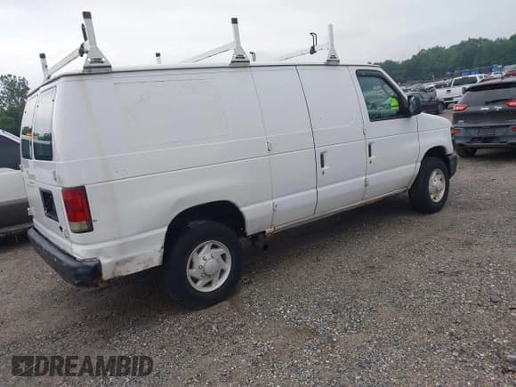 ✅ 2008 Ford Econoline Cargo Commercial • VIN: 1FTNE24W88DA29221 • Lot: 42688685. Listed on IAAI with 188,140 mi. Free auction sales archive from the USA and detailed vehicle history report at DreamBid. Image 4.