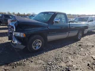 1994 Dodge 1500 с VIN 1B7HC16Y7RS668179, выставлен на аукционе Copart как лот 79548934 с пробегом 61 010 миль миль и Списание • Salvage title. История ставок и продаж доступна на DreamBid. Изображение 1.