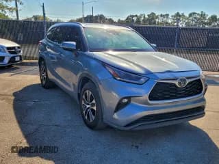 ✅ 2021 Toyota Highlander Hybrid XLE • VIN: 5TDHARAH1MS009611 • Lot: 96177255. Wystawiony na Copart z przebiegiem 144 813 mil. Bezpłatny archiwum sprzedaży aukcyjnych z USA i szczegółowy raport historii pojazdu na DreamBid. Zdjęcie 1.