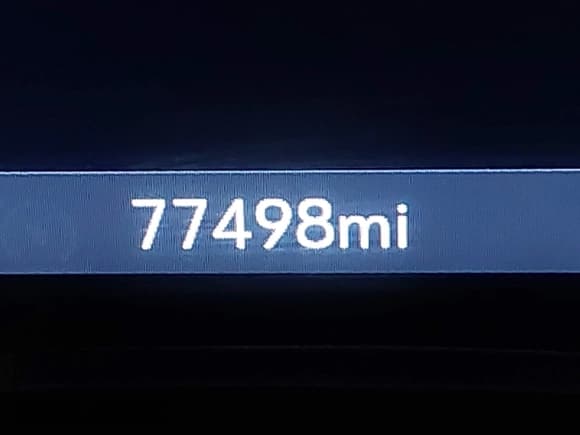 ✅ 2021 Chevrolet Traverse LT Cloth • VIN: 1GNEVGKW1MJ260464 • Lot: 42399748. Wystawiony na IAAI z przebiegiem 77 498 mil. Bezpłatny archiwum sprzedaży aukcyjnych z USA i szczegółowy raport historii pojazdu na DreamBid. Zdjęcie 15.