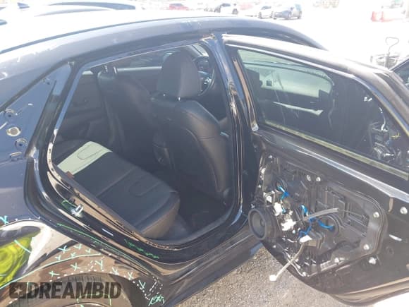 ✅ 2024 Hyundai Elantra N Line • VIN: KMHLR4DF6RU742056 • Лот: 43338827. Опубликован ранее на IAAI с пробегом 25 796 миль. Бесплатный доступ к архиву аукционных продаж из США и подробный отчёт об истории автомобиля на DreamBid. Изображение 8.