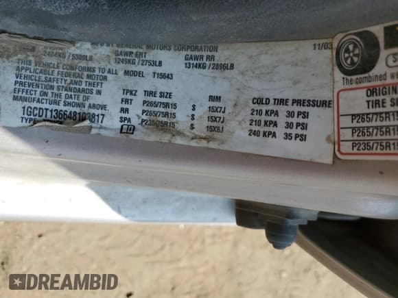 ✅ 2004 Chevrolet Colorado 1SB LS Z85 • VIN: 1GCDT136648103817 • Лот: 64425774. Опубликован ранее на Copart с пробегом 354 662 миль. Бесплатный доступ к архиву аукционных продаж из США и подробный отчёт об истории автомобиля на DreamBid. Изображение 12.