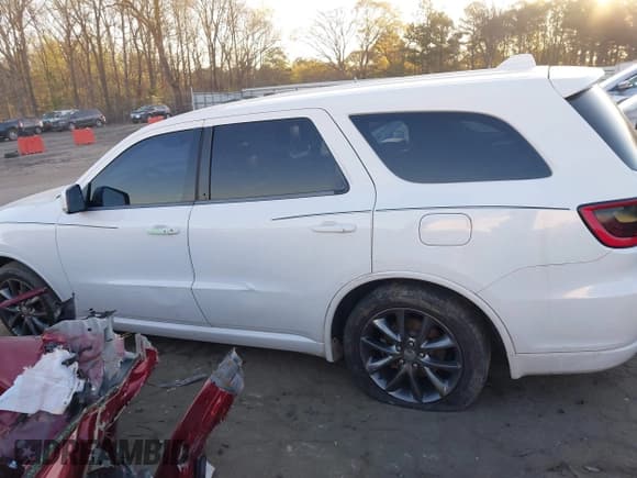 ✅ 2014 Dodge Durango R/T • VIN: 1C4SDHCT3EC596678 • Lot: 41887839. Listed on IAAI with 164,050 mi. Free auction sales archive from the USA and detailed vehicle history report at DreamBid. Image 14.