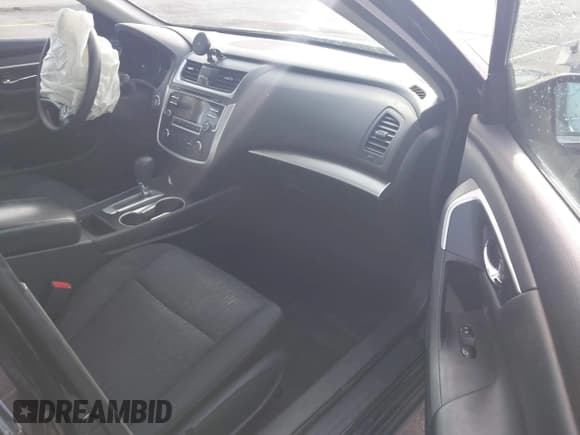 ✅ 2017 Nissan Altima SR • VIN: 1N4AL3AP7HC282100 • Lot: 43783046. Listed on IAAI with 129,372 mi. Free auction sales archive from the USA and detailed vehicle history report at DreamBid. Image 5.