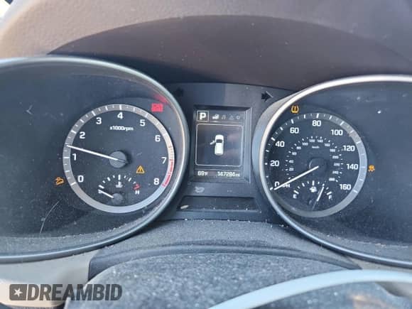 2017 Hyundai Santa Fe SE with VIN KM8SMDHF0HU193943, listed as a Copart auction lot 87396505 with 147,284 mi miles and Salvage title. Bid and sale history available at DreamBid. Image 9.