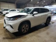 ✅ 2023 Toyota Highlander Hybrid Bronze Edition • VIN: 5TDABRCH3PS564396 • Lot: 47408235. Wystawiony na Copart z przebiegiem 100 855 mil. Bezpłatny archiwum sprzedaży aukcyjnych z USA i szczegółowy raport historii pojazdu na DreamBid. Zdjęcie 1.