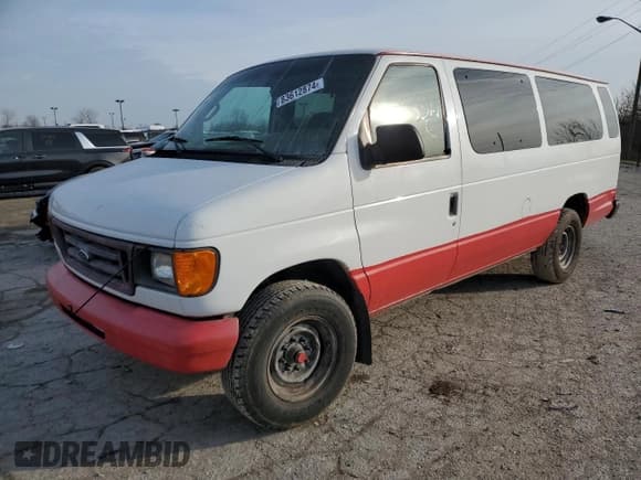 ✅ 2002 Ford Econoline Passenger XL • VIN: 1FBSS31L42HA49207 • Lot: 83612874. Wystawiony na Copart z przebiegiem 73 337 mil. Bezpłatny archiwum sprzedaży aukcyjnych z USA i szczegółowy raport historii pojazdu na DreamBid. Zdjęcie 1.