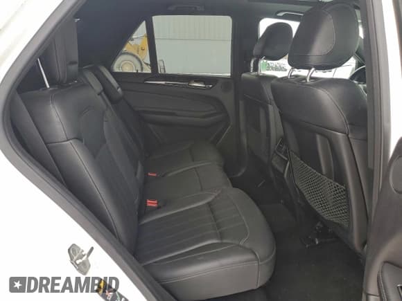 ✅ 2016 Mercedes-Benz GLE 350 • VIN: 4JGDA5HB6GA685607 • Lot: 95212155. Wystawiony na Copart z przebiegiem 94 331 mil. Bezpłatny archiwum sprzedaży aukcyjnych z USA i szczegółowy raport historii pojazdu na DreamBid. Zdjęcie 11.