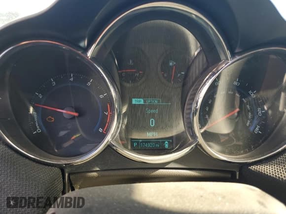 ✅ 2014 Chevrolet Cruze 1LT • VIN: 1G1PC5SB8E7304251 • Лот: 91235745. Опубликован ранее на Copart с пробегом 174 920 миль. Бесплатный доступ к архиву аукционных продаж из США и подробный отчёт об истории автомобиля на DreamBid. Изображение 9.