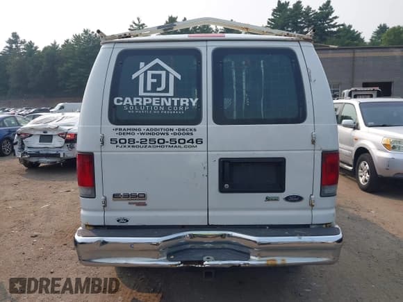 ✅ 2011 Ford Econoline Cargo Commercial • VIN: 1FTSE3EL3BDA08183 • Лот: 42893861. Опубликован ранее на IAAI с пробегом 232 872 миль. Бесплатный доступ к архиву аукционных продаж из США и подробный отчёт об истории автомобиля на DreamBid. Изображение 16.