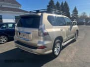 ✅ 2016 Lexus GX 460 • VIN: JTJBM7FX0G5123186 • Lot: 93902335. Wystawiony na Copart z przebiegiem 234 409 mil. Bezpłatny archiwum sprzedaży aukcyjnych z USA i szczegółowy raport historii pojazdu na DreamBid. Zdjęcie 3.