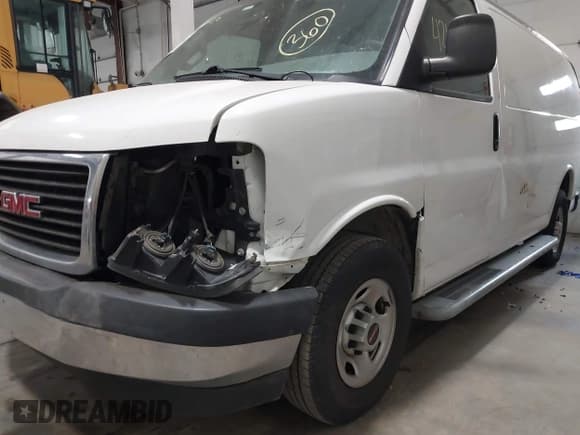 ✅ 2020 GMC Savana Cargo • VIN: 1GTW7AFG9L1222194 • Lot: 42182426. Listed on IAAI with 135,778 mi. Free auction sales archive from the USA and detailed vehicle history report at DreamBid. Image 6.