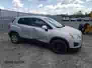 2015 Chevrolet Trax LS с VIN 3GNCJKSB6FL191348, выставлен на аукционе Copart как лот 65991505 с пробегом 233 593 миль миль и Списание • Salvage title. История ставок и продаж доступна на DreamBid. Изображение 4.