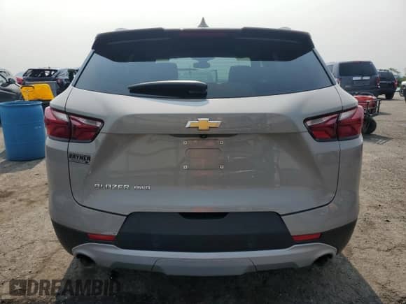 2021 Chevrolet Blazer LT z VIN 3GNKBJR45MS554901, wystawiony jako Copart lot #59458555 z przebiegiem 31 316 mil mil oraz Szkoda całkowita • Salvage title. Historia ofert i sprzedaży dostępna na DreamBid. Obrazek 6.