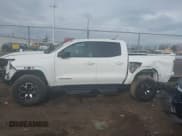 ✅ 2024 GMC Canyon 4WD AT4X • VIN: 1GTP6EEK6R1135060 • Lot: 43698915. Listed on IAAI with 23,397 mi. Free auction sales archive from the USA and detailed vehicle history report at DreamBid. Image 12.