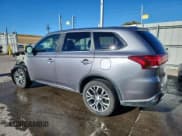 ✅ 2018 Mitsubishi Outlander ES • VIN: JA4AZ3A35JZ058374 • Lot: 90589135. Wystawiony na Copart z przebiegiem 99 424 mil. Bezpłatny archiwum sprzedaży aukcyjnych z USA i szczegółowy raport historii pojazdu na DreamBid. Zdjęcie 2.