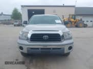 ✅ 2008 Toyota Tundra • VIN: 5TBBV54138S521905 • Lot: 42376803. Wystawiony na IAAI z przebiegiem 167 407 mil. Bezpłatny archiwum sprzedaży aukcyjnych z USA i szczegółowy raport historii pojazdu na DreamBid. Zdjęcie 12.