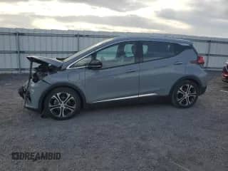 2020 Chevrolet Bolt EV Premier z VIN 1G1FZ6S08L4130646, wystawiony jako Copart lot #84816585 z przebiegiem 70 109 mil mil oraz Szkoda całkowita • Salvage title. Historia ofert i sprzedaży dostępna na DreamBid. Obrazek 1.