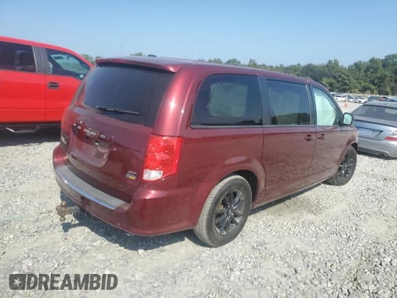 ✅ 2019 Dodge Grand Caravan GT • VIN: 2C4RDGEG9KR734882 • Лот: 81435905. Опубликован ранее на Copart с пробегом Не указан. Бесплатный доступ к архиву аукционных продаж из США и подробный отчёт об истории автомобиля на DreamBid. Изображение 3.