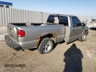 ✅ 2002 Chevrolet S-10 LS • VIN: 1GCCS14W328116826 • Лот: 87710585. Опубликован ранее на Copart с пробегом Не указан. Бесплатный доступ к архиву аукционных продаж из США и подробный отчёт об истории автомобиля на DreamBid. Изображение 3.