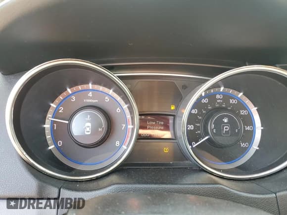 ✅ 2011 Hyundai Sonata GLS • VIN: 5NPEB4AC0BH285305 • Lot: 68387244. Listed on Copart with 132,421 mi. Free auction sales archive from the USA and detailed vehicle history report at DreamBid. Image 9.