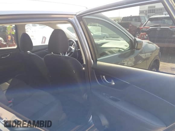 ✅ 2018 Nissan Rogue SV • VIN: KNMAT2MT4JP514468 • Лот: 43257718. Опубликован ранее на IAAI с пробегом 141 409 миль. Бесплатный доступ к архиву аукционных продаж из США и подробный отчёт об истории автомобиля на DreamBid. Изображение 8.