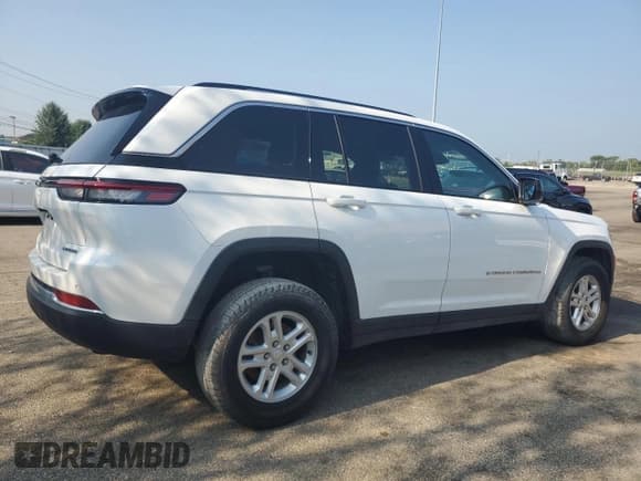 ✅ 2022 Jeep Grand Cherokee Altitude • VIN: 1C4RJHAG1N8633565 • Lot: 68761015. Listed on Copart with 44,396 mi. Free auction sales archive from the USA and detailed vehicle history report at DreamBid. Image 3.