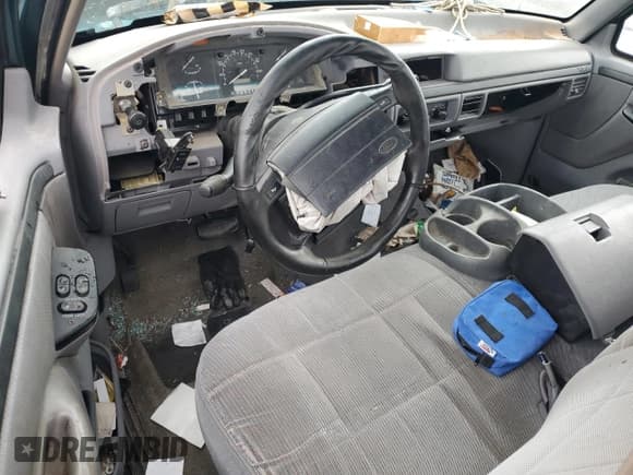 ✅ 1996 Ford F-150 • VIN: 1FTEF15N6TLB11640 • Lot: 84915255. Listed on Copart with 218,884 mi. Free auction sales archive from the USA and detailed vehicle history report at DreamBid. Image 8.