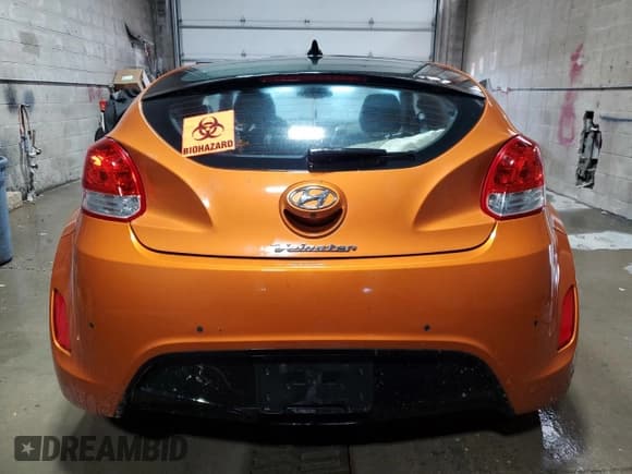 ✅ 2012 Hyundai Veloster w/Red Int • VIN: KMHTC6AD8CU030686 • Lot: 73891974. Wystawiony na Copart z przebiegiem 197 566 mil. Bezpłatny archiwum sprzedaży aukcyjnych z USA i szczegółowy raport historii pojazdu na DreamBid. Zdjęcie 6.