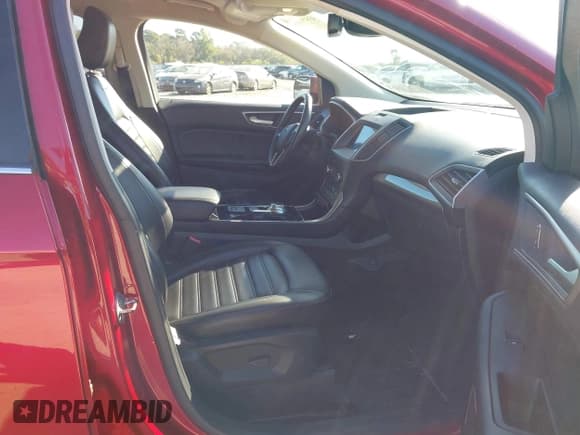 ✅ 2020 Ford Edge SEL • VIN: 2FMPK4J93LBB56223 • Lot: 43579105. Wystawiony na IAAI z przebiegiem 75 637 mil. Bezpłatny archiwum sprzedaży aukcyjnych z USA i szczegółowy raport historii pojazdu na DreamBid. Zdjęcie 5.