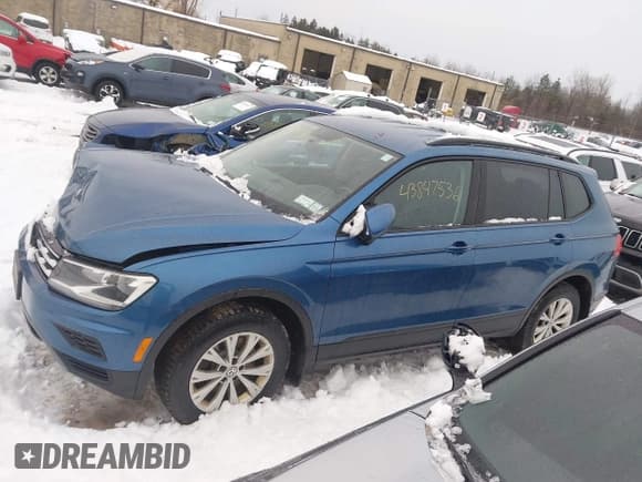✅ 2018 Volkswagen Tiguan S • VIN: 3VV0B7AX3JM091554 • Lot: 43847536. Wystawiony na IAAI z przebiegiem 91 603 mil. Bezpłatny archiwum sprzedaży aukcyjnych z USA i szczegółowy raport historii pojazdu na DreamBid. Zdjęcie 14.