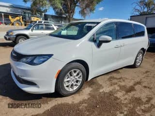 ✅ 2023 Chrysler Voyager LX • VIN: 2C4RC1CG4PR566420 • Lot: 80119155. Wystawiony na Copart z przebiegiem 98 046 mil. Bezpłatny archiwum sprzedaży aukcyjnych z USA i szczegółowy raport historii pojazdu na DreamBid. Zdjęcie 1.