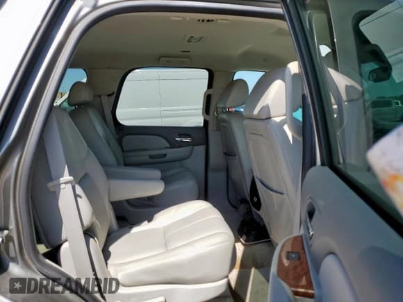 ✅ 2007 GMC Yukon SLE • VIN: 1GKFC130X7R379070 • Лот: 66030805. Опубликован ранее на Copart с пробегом 154 263 миль. Бесплатный доступ к архиву аукционных продаж из США и подробный отчёт об истории автомобиля на DreamBid. Изображение 11.