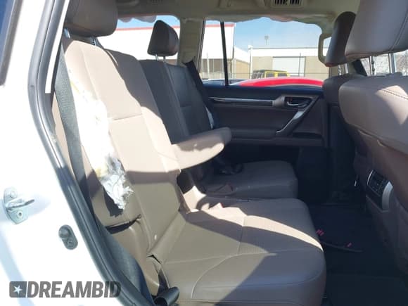✅ 2021 Lexus GX 460 Premium • VIN: JTJAM7BX2M5276567 • Lot: 41614538. Wystawiony na IAAI z przebiegiem 73 482 mil. Bezpłatny archiwum sprzedaży aukcyjnych z USA i szczegółowy raport historii pojazdu na DreamBid. Zdjęcie 8.